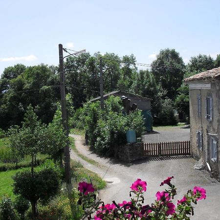 Chambre Familiale A La Ferme Montesquieu-Avantes 外观 照片